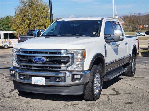 Used 2020 Ford F250 Lariat w/ Chrome Package image 3