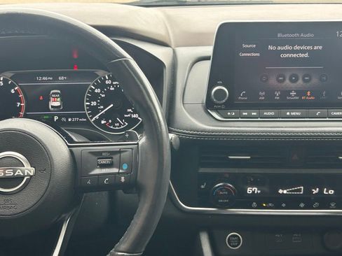 Certified 2023 Nissan Rogue SV w/ SV Premium B Package FWD image 14