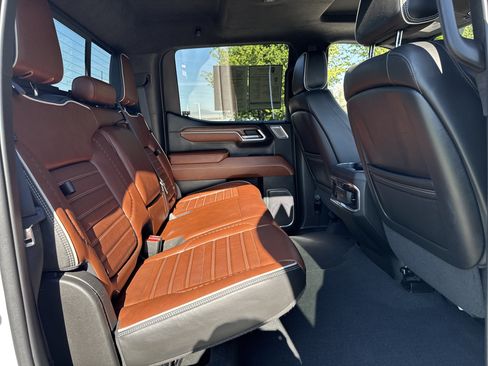 Used 2022 GMC Sierra 1500 Denali Ultimate AWD/4WD image 24