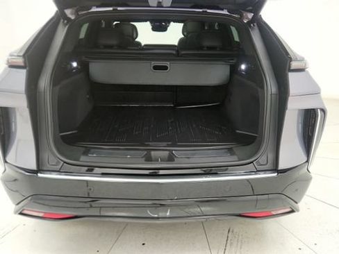 Used 2024 Cadillac Lyriq Luxury AWD/4WD image 27