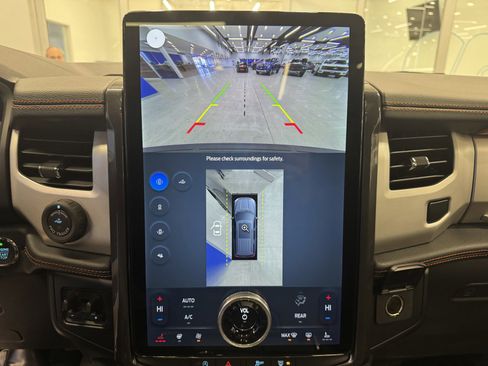 Used 2024 Ford Expedition Timberline image 27