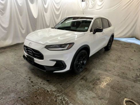 Certified 2024 Honda HR-V Sport image 14