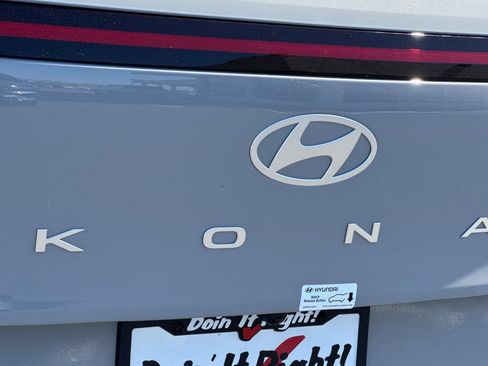 New 2026 Hyundai Kona SEL Premium FWD image 27