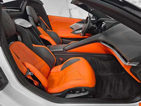 Used 2025 Chevrolet Corvette E-Ray AWD/4WD image 2