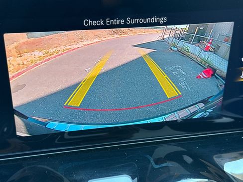 Certified 2023 Mercedes-Benz GLA 250 4MATIC image 18