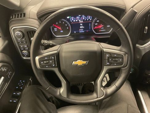 Used 2022 Chevrolet Silverado 1500 LTZ w/ LTZ Premium Package AWD/4WD image 15
