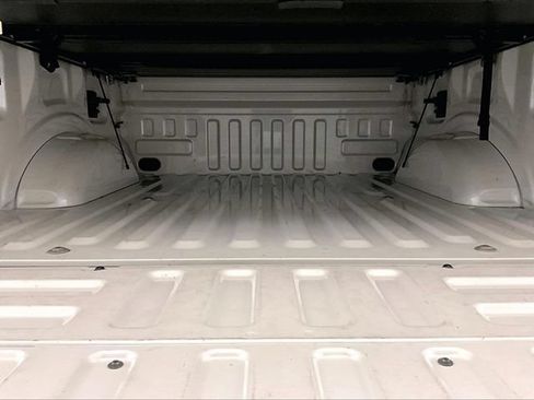 Used 2018 Ford F150 Platinum w/ Equipment Group 701A Luxury AWD/4WD image 33