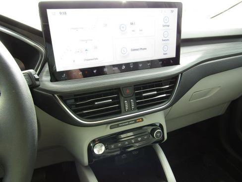 Used 2023 Ford Escape Platinum image 20