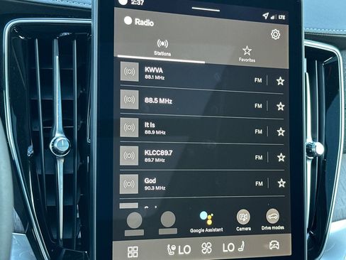 New 2026 Volvo XC90 B6 Ultra w/ Protection Package image 17