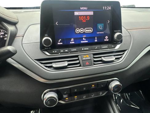 Used 2022 Nissan Altima 2.0 SR FWD image 61