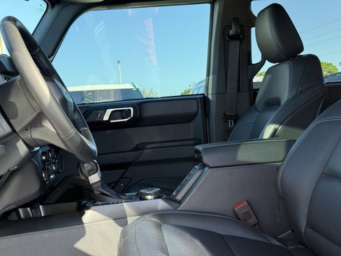 New 2025 Ford Bronco Badlands image 36