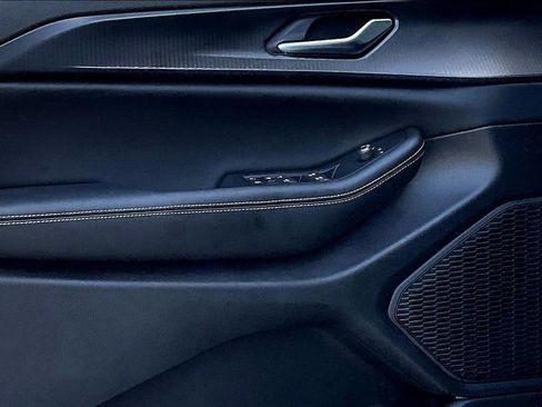 New 2025 Jeep Grand Cherokee Laredo w/ Luxury Tech Group I image 25