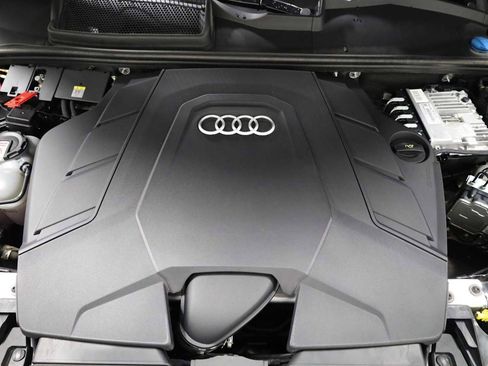 Used 2022 Audi Q7 Premium Plus image 39