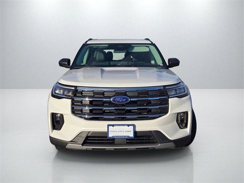 New 2026 Ford Explorer Active w/ Active Comfort Package image 2