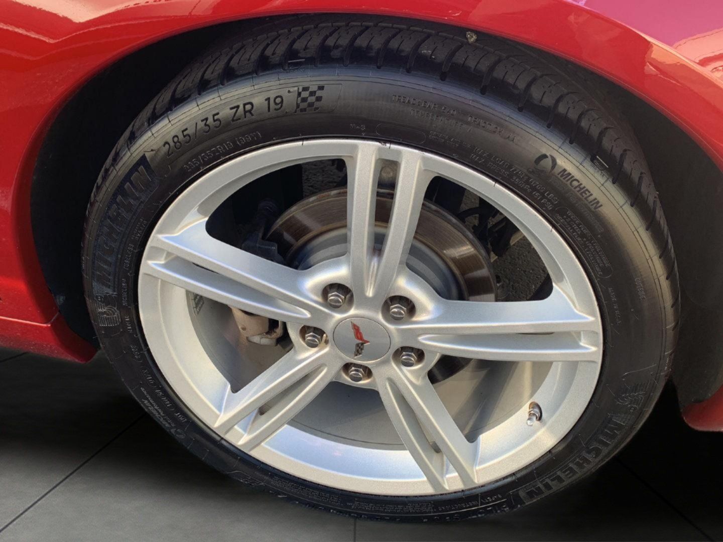 Used 2009 Chevrolet Corvette Coupe w/ Preferred Equipment Group RWD image 9
