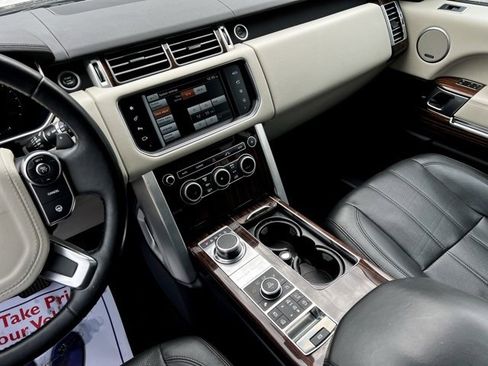 Used 2016 Land Rover Range Rover HSE image 38