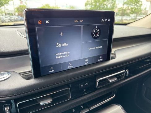 Used 2023 Lincoln Aviator AWD w/ Premium Package image 15