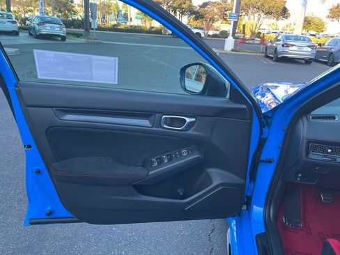 Certified 2025 Honda Civic Type R image 11