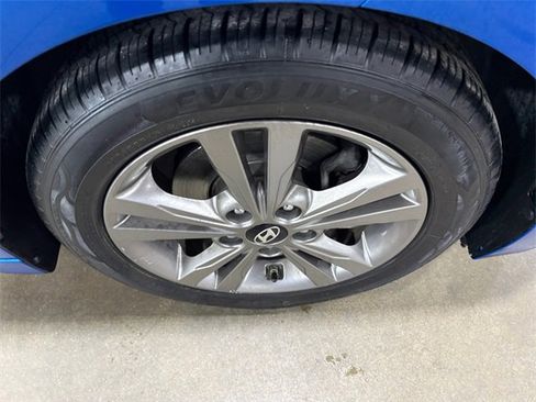 Used 2018 Hyundai Elantra SEL image 19