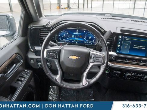 Used 2022 Chevrolet Silverado 1500 LT image 5