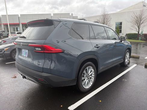Used 2024 Toyota Grand Highlander Platinum image 9