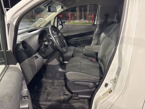 Used 2015 Nissan NV200 S w/ Cruise Control Package image 13