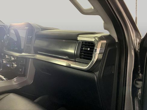 Used 2022 Ford F150 Lariat w/ Equipment Group 502A High AWD/4WD image 17