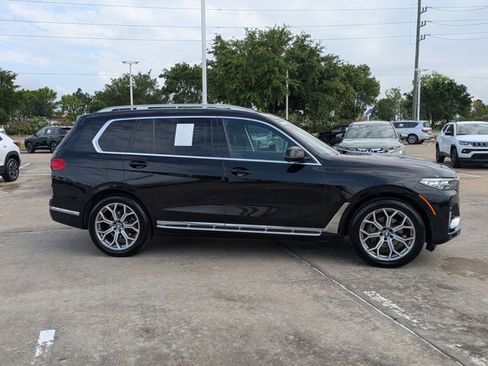 Used 2021 BMW X7 xDrive40i w/ Parking Assistance Package image 4