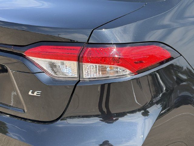 Used 2022 Toyota Corolla LE w/ Carpet Mat Package (TMS) FWD image 7
