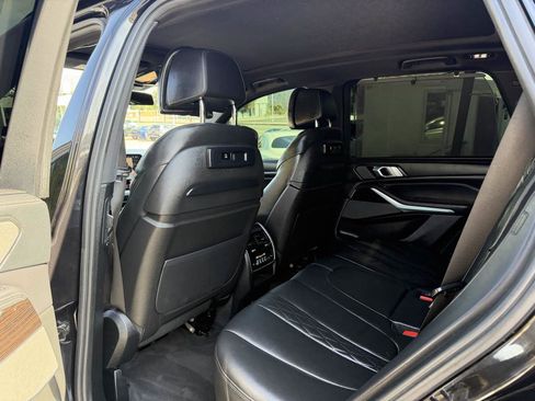 Used 2020 BMW X5 xDrive40i w/ M Sport Package AWD/4WD image 18