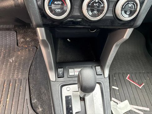 Used 2018 Subaru Forester 2.5i Limited AWD/4WD image 17