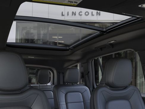 New 2026 Lincoln Aviator Reserve AWD/4WD image 22