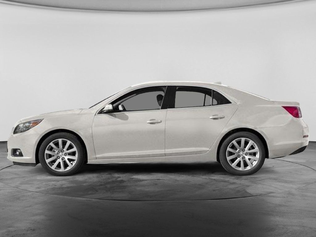 Used 2013 Chevrolet Malibu LT FWD image 3