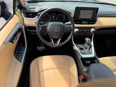 Used 2020 Toyota RAV4 XLE Premium FWD image 12