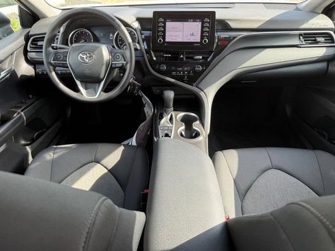 Used 2022 Toyota Camry LE AWD/4WD image 13