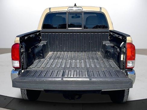 Used 2017 Toyota Tacoma SR5 w/ Tow Package image 25