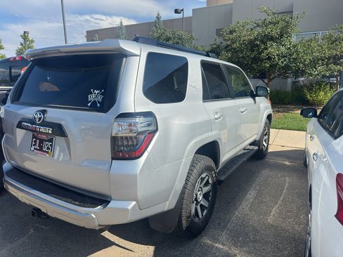 Used 2023 Toyota 4Runner TRD Off-Road Premium AWD/4WD image 4