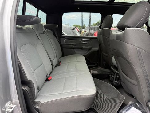 Used 2022 RAM 1500 Big Horn AWD/4WD image 7
