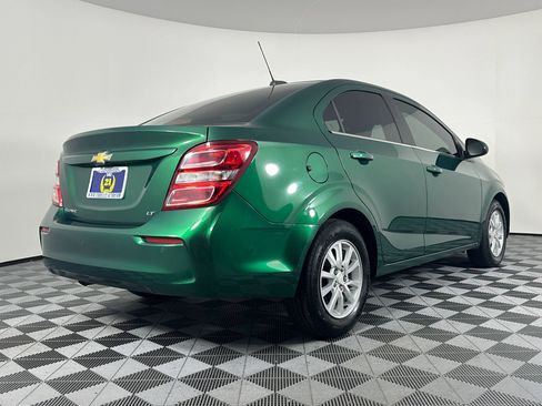 Used 2018 Chevrolet Sonic LT w/ Convenience Package image 9