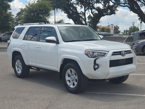 Used 2024 Toyota 4Runner SR5 RWD image 7