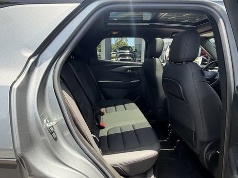Used 2023 Chevrolet TrailBlazer RS w/ Sun and Liftgate Package FWD image 16