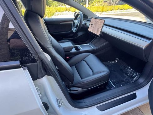 Used 2022 Tesla Model 3 Long Range image 16