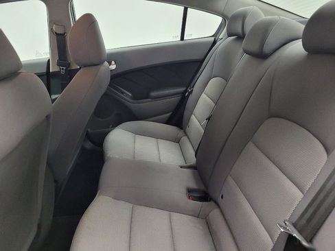 Used 2017 Kia Forte LX FWD image 18