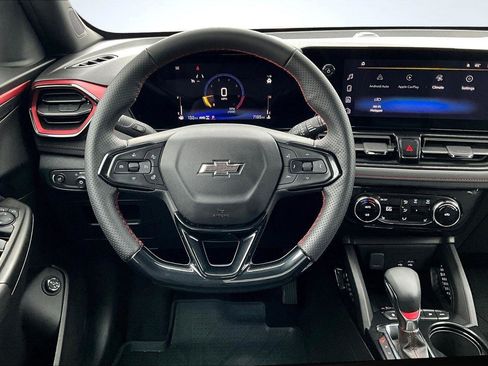 Used 2025 Chevrolet TrailBlazer RS w/ Convenience Package image 6