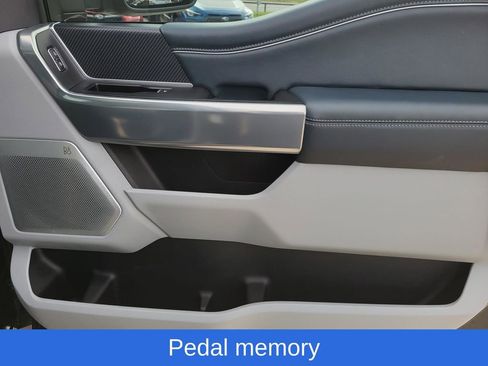 Used 2024 Ford F250 Limited image 8