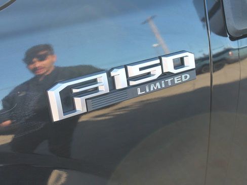 Used 2019 Ford F150 Limited w/ Trailer Tow Package image 10