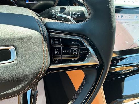 New 2026 Jeep Grand Cherokee L Summit AWD/4WD image 34