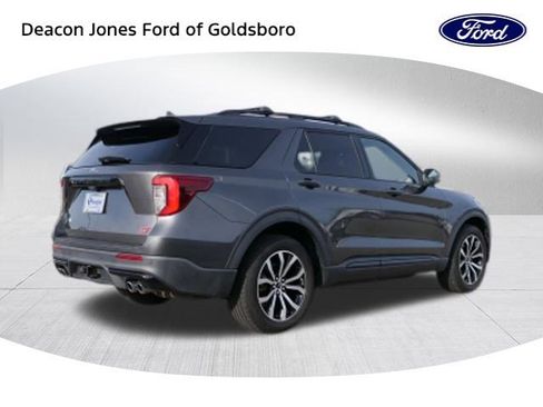 Used 2020 Ford Explorer ST w/ Premium Technology Package image 3