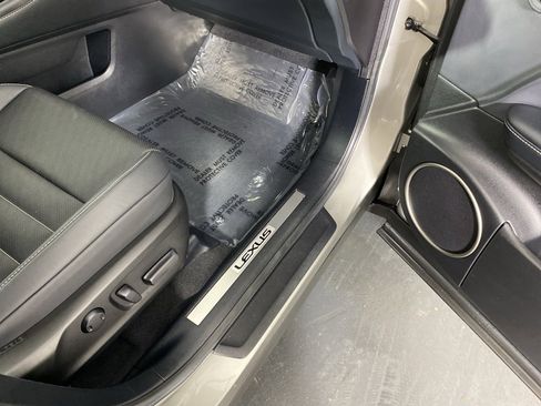 Certified 2022 Lexus RX 350 F Sport w/ Accessory Package image 34