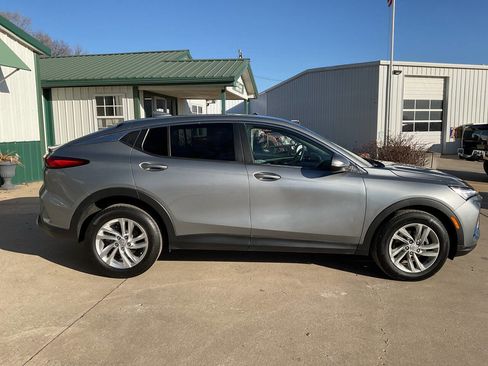 Used 2024 Buick Envista Preferred w/ Convenience I Package image 2